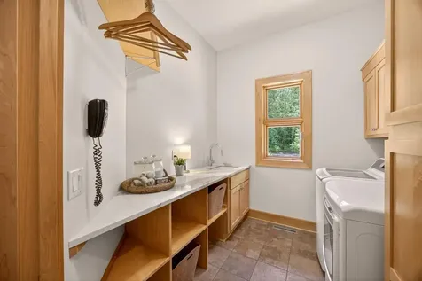 4400 Ettenmoor Lane SW Rochester MN 55902
