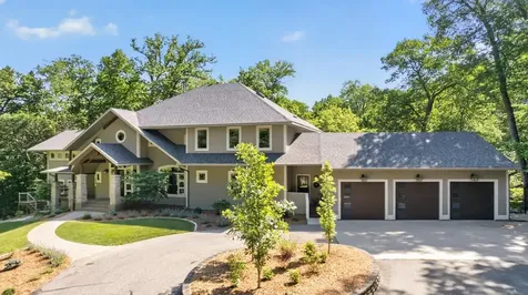 4400 Ettenmoor Lane SW Rochester MN 55902