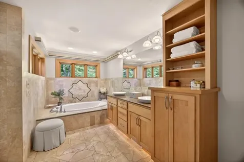 4400 Ettenmoor Lane SW Rochester MN 55902