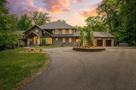 4400 Ettenmoor Lane SW Rochester MN 55902