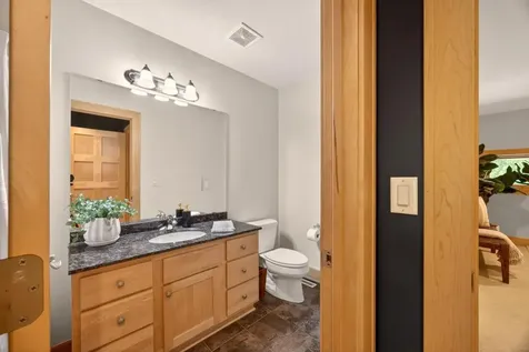 4400 Ettenmoor Lane SW Rochester MN 55902