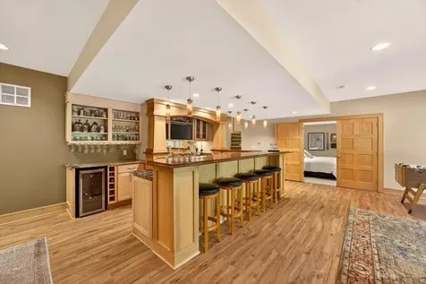 4400 Ettenmoor Lane SW Rochester MN 55902