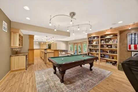 4400 Ettenmoor Lane SW Rochester MN 55902