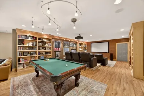 4400 Ettenmoor Lane SW Rochester MN 55902