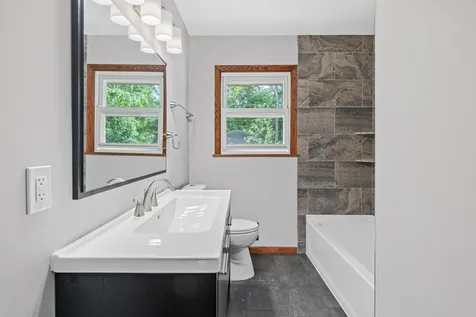 7990 E River Road Minneapolis MN 55432