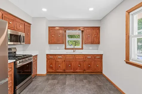 7990 E River Road Minneapolis MN 55432