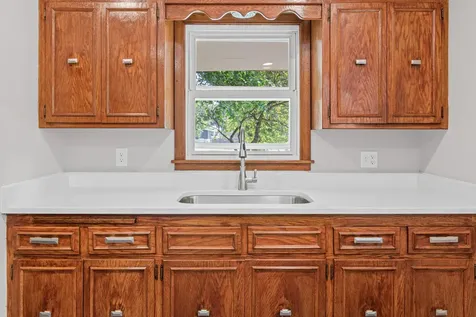 7990 E River Road Minneapolis MN 55432