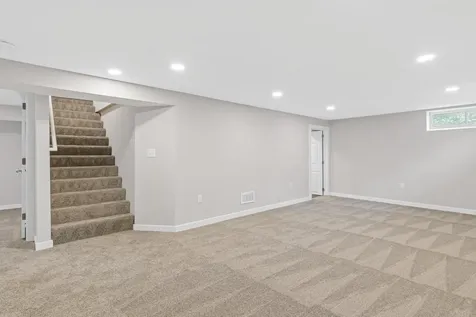 7990 E River Road Minneapolis MN 55432