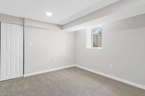 7990 E River Road Minneapolis MN 55432