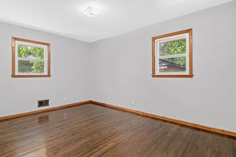 7990 E River Road Minneapolis MN 55432