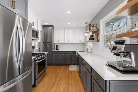 2010 W 54th Street Minneapolis MN 55419