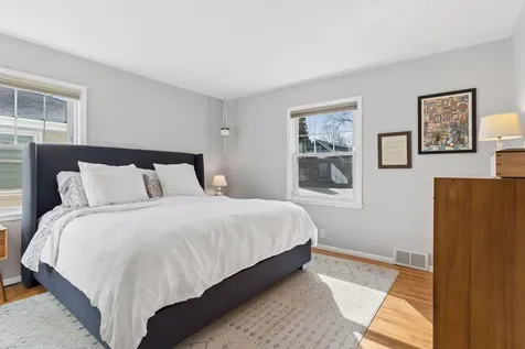 2010 W 54th Street Minneapolis MN 55419