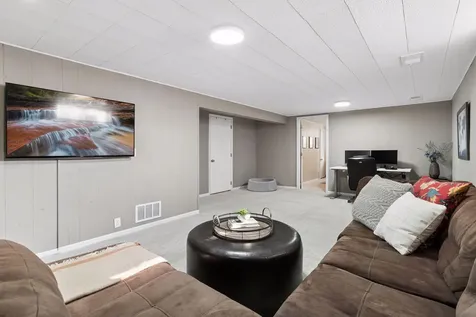 2010 W 54th Street Minneapolis MN 55419