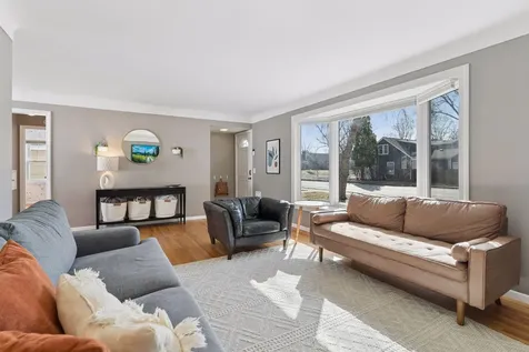 2010 W 54th Street Minneapolis MN 55419