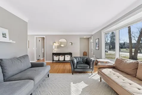 2010 W 54th Street Minneapolis MN 55419