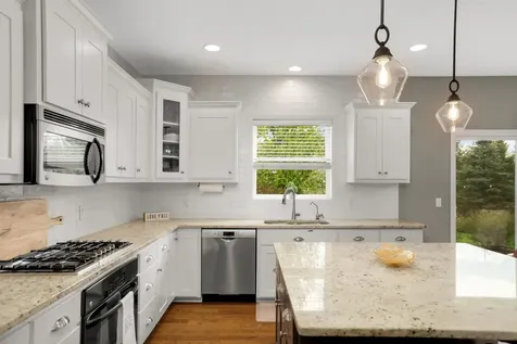 3582 Springwood Path Eagan MN 55123