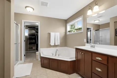 3582 Springwood Path Eagan MN 55123