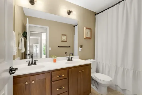 3582 Springwood Path Eagan MN 55123