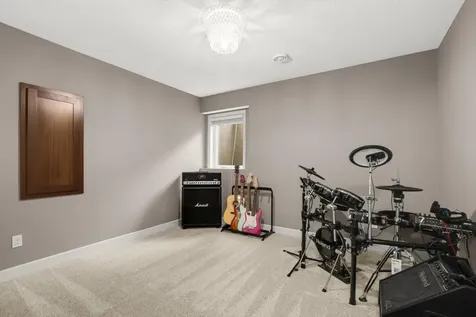 3582 Springwood Path Eagan MN 55123