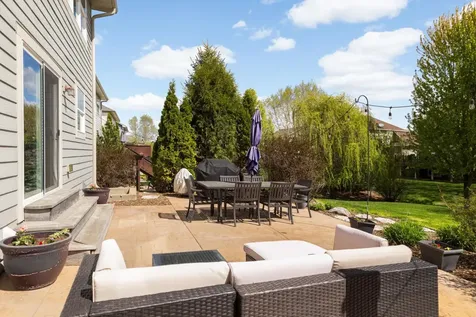 3582 Springwood Path Eagan MN 55123