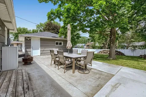 2550 Aldine Street Roseville MN 55113