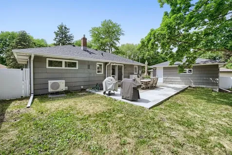 2550 Aldine Street Roseville MN 55113