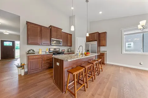 137 Bluff Lane Dundas MN 55019