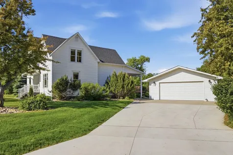 1323 S River Drive Moorhead MN 56560
