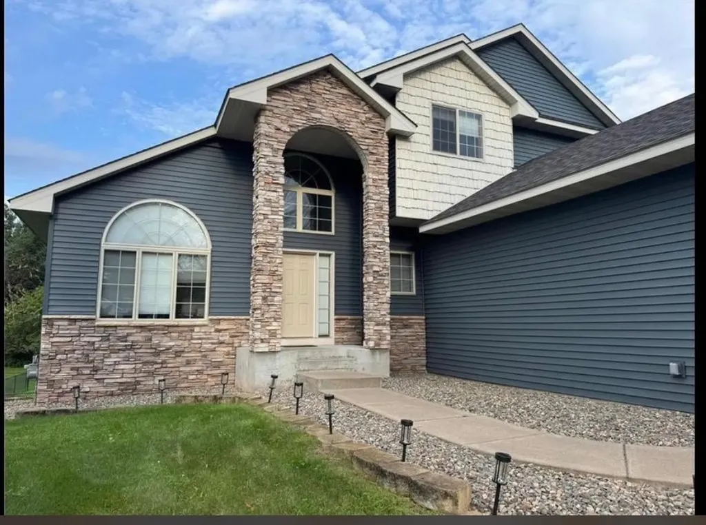 22608 Zion Parkway NW Oak Grove MN 55005
