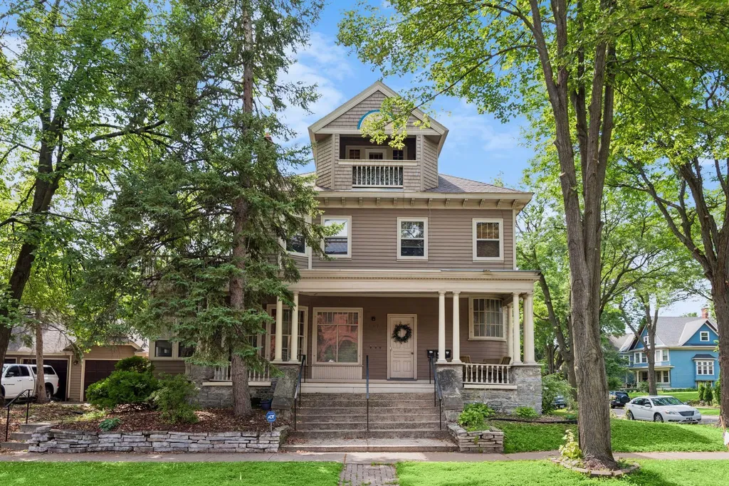 197 Kent Street Saint Paul MN 55102