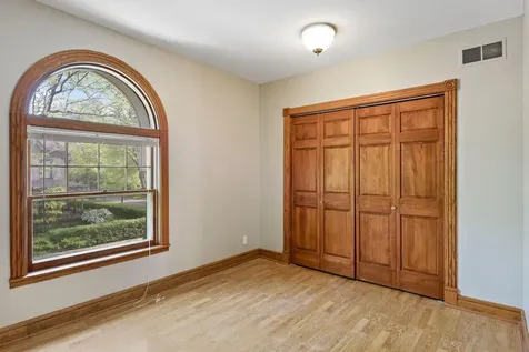 197 Kent Street Saint Paul MN 55102