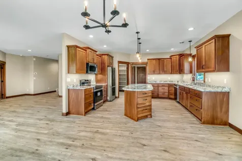 830 Lake Forest Circle Detroit Lakes MN 56501
