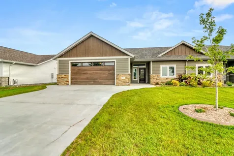 830 Lake Forest Circle Detroit Lakes MN 56501