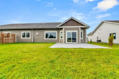 830 Lake Forest Circle Detroit Lakes MN 56501