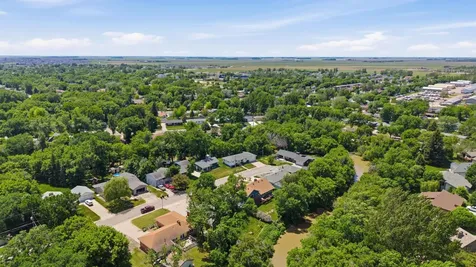 543 4th Avenue W West Fargo ND 58078