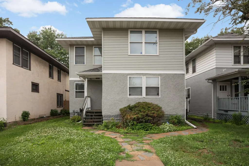 609 Snelling Avenue N Saint Paul MN 55104