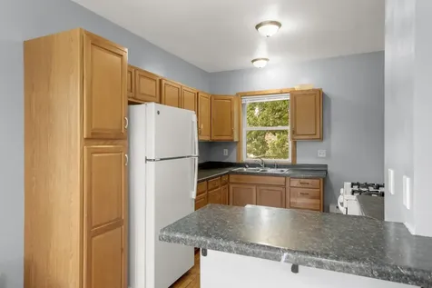 609 Snelling Avenue N Saint Paul MN 55104