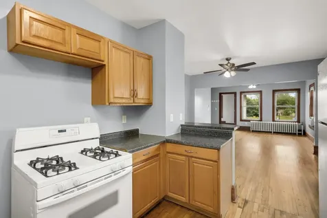 609 Snelling Avenue N Saint Paul MN 55104