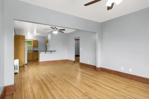 609 Snelling Avenue N Saint Paul MN 55104