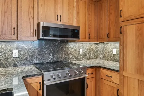 168 6th Street E Saint Paul MN 55101
