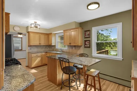 8473 Meadow Lake Road N New Hope MN 55428