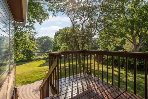 8473 Meadow Lake Road N New Hope MN 55428