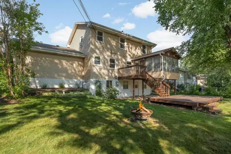 8473 Meadow Lake Road N New Hope MN 55428
