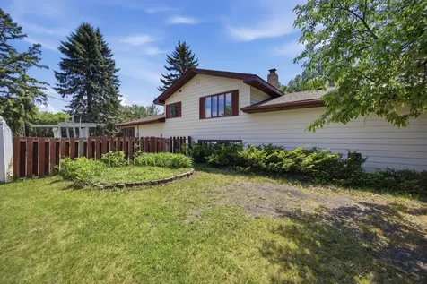 1304 26th Avenue S Moorhead MN 56560