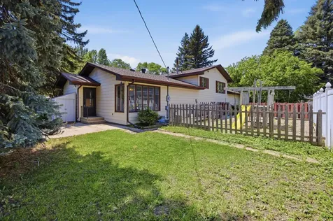 1304 26th Avenue S Moorhead MN 56560