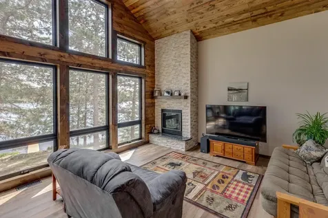 1090 Rainy Lake Drive NW Backus MN 56435