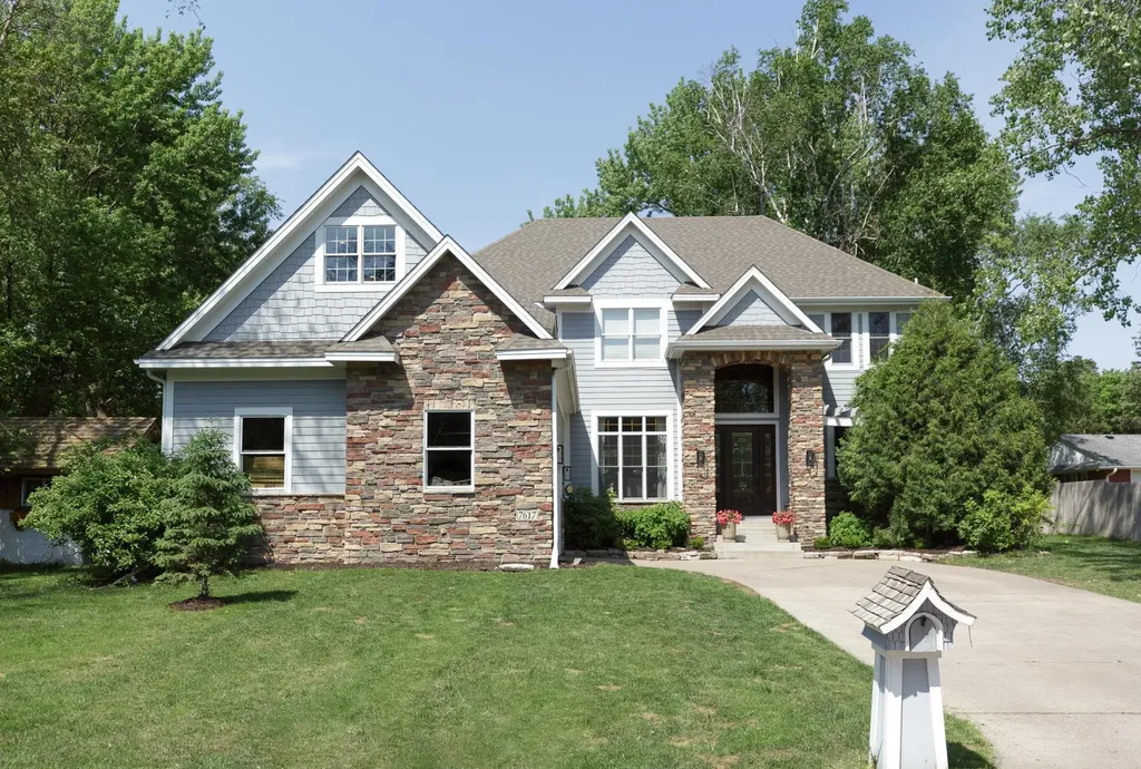 7617 Brooklyn Park Drive Brooklyn Park MN 55444