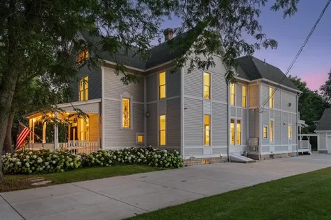 206 5th Street S Stillwater MN 55082