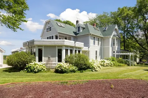 206 5th Street S Stillwater MN 55082