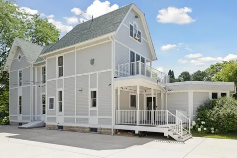 206 5th Street S Stillwater MN 55082
